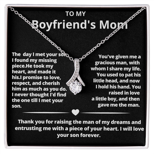 To My Boyfriend's Mom Alluring Beauty Necklace